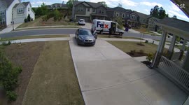 North Carolina porch pirate pretends to be homeowner in order to swipe package