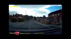 Poor driving caught on Dashcam in UK Leeds - Driver serve to avoid collision