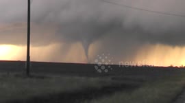 Tornado in skies over Texas