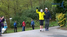 Legendary Joss Naylor escorts marathon runner to heroes welcome
