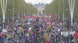 Thousands march through London in biggest ‘kill the bill’ protest yet