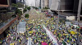 Massive rally takes place in Brazil in support of President Bolsonaro's anti-lockdown stance