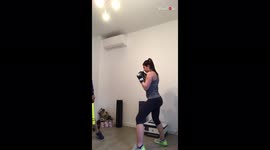 'Epic Boxing Fail Leads to Training Session Coming to a Halt '