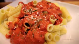 Raise your canned sauce game with these cooking hacks
