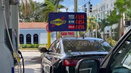 Long lines form at Florida gas stations amid shortage fears after pipeline hack