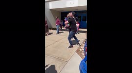 US dad reunites with daughter after spending 7 months apart