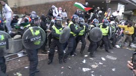 London March for Palestine erupts in violence outside Israeli Embassy in Kensington