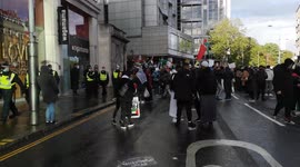 Thousands march on Israeli embassy in London