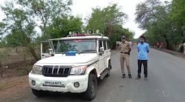 Tanker carrying 22 tonnes of medical oxygen overturns in central India