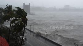 Severe storm and flooded roads during Сyclone Tauktae in Mumbai