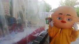Men dress as cartoon characters to cheer patients amid pandemic in central India