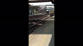 SLOW MOVING TRAIN IN INDIA / SLOW MOVING LOCAL TRAIN ARRIVING STATION