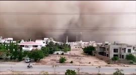 Pakistan blistered with massive dust storm, at least 4 people dead