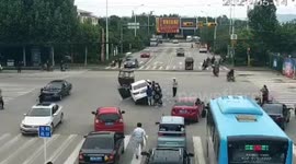 Motorists lift car up together to free 3-year-old trapped underneath in eastern China
