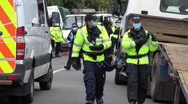 Mass eviction at Bristol traveller site as police close surrounding area