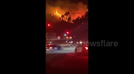 US: Large Brush Fire Erupts At TV Hill In Santa Barbara, CA 4
