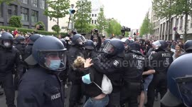 Querdenker demonstrators detained during latest Berlin protest