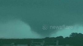 Storm chasers film large tornado swirling near Swiss Alp in Texas