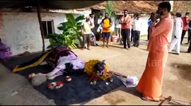 Hundreds defy lockdown in south India to attend funeral for temple horse