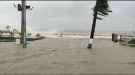Watch - Digha witnessed strong winds and high sea waves during Yaas Landflaa