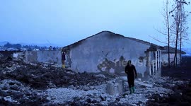 Hundreds of homes flattened after volcanic eruption in Democratic Republic of Congo