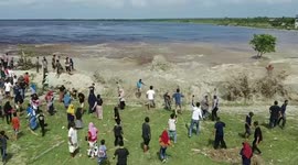 Famous Tidal Bore Surprises Spectators With Unexpected Power | Kampar River, Indonesia