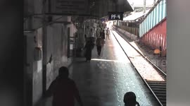 Accused falls on railway track while trying to escape railway officials in western India
