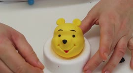 US bakery creates brilliant 'Winnie the Pooh' cake topper