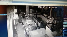 Store thief caught on camera while in action in Salemba, Central Jakarta, Indonesia