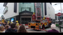 Dublin Fire Brigade on Debahans @ Henry Street Dublin 1. Fire Alrm went off, Fire brigade arrived