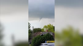 UK man catches terrifying tornado-like funnel cloud appearing over Bristol