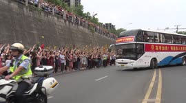Parents line streets as they send off their children ahead of university entrance exam in China