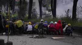 Riot breaks out in Bogota between police, protesters