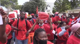 Protests in Cape Town after resident claims his fruit was poisoned