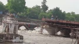 Man stranded on under-constructed bridge gets rescued in central India