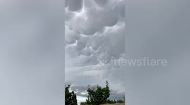 Spectacular mammatus clouds spotted above Chinese city