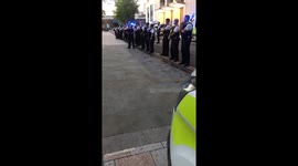 Police prepare to shut down gathering in London