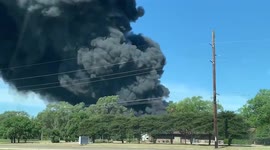Chemical fire prompts evacuation in Illinois