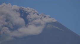 Sudden ash emission from Etna volcano 1/2