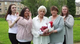 UK woman with 90 grandchildren becomes one of UK's only great-great-great-grandmas