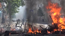 Militant left-wing group gets in violent clashes with Berlin police with 60 officers injured