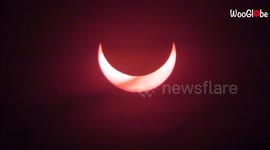 'Jaw-Dropping Clips of Partial Solar Eclipse Above Ogunquit, Maine
'