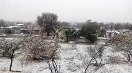 Nieve en Río Tercero después de 14 años, felicidad para los habitantes