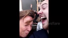 Mum freaks out on theme park ride