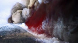 Spectacular Mount Etna volcano eruption caught on camera in 2012