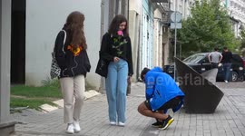 Georgian YouTubers prank public by pretending to hand them flowers