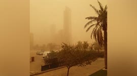 Massive dust storm hammers Middle East