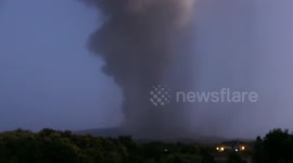 Etna Lava flow 1/4