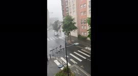 Resident captures lightning bolt strike nearby building as storm passes over Lyon, France