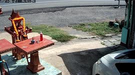 Hero woman stops huge water tank from smashing into her house